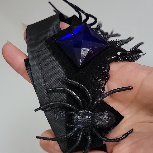 Wicked Beauty Teen Halloween Costume/Check measure. size tag was cut off. - Picture 12 of 13